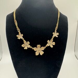 Lilly Pulitzer Gold plated Floral Necklace. Set